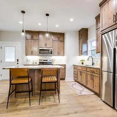 3Br 2 And A Half Ba Brand New Villa